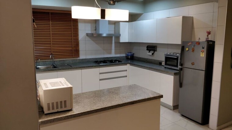Kitchen, tata-primanti-executive-apartments 4 Bedroom 3355 Sq.Ft. Apartment In Sector 72 Gurgaon 10334744