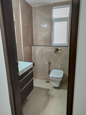 Bathroom in 2 BHK Apartment at Smart World Orchard, Sector 61 – for Rent