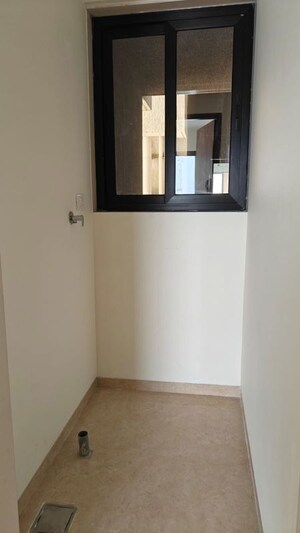 Room in 2 BHK Apartment at Hubtown Seasons, Chembur – for Sale