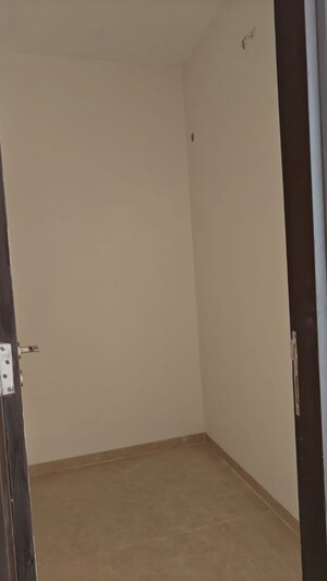 Room in 2 BHK Apartment at Hubtown Seasons, Chembur – for Sale