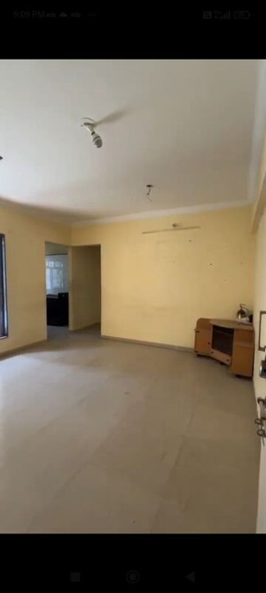 Room in 2 BHK Apartment at Raunak Unnathi Greens, Kasarvadavali – for Rent