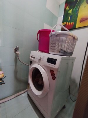 Furnished Amenities in 3.5 BHK Apartment at Prateek Wisteria, Sector 77 – for Rent