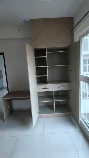 Room in 2 BHK Apartment at Godrej Ananda, Bagaluru – for Rent