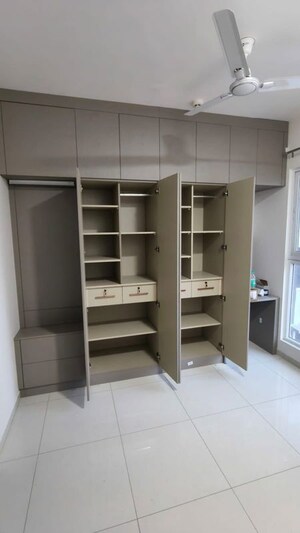 Room in 2 BHK Apartment at Godrej Ananda, Bagaluru – for Rent