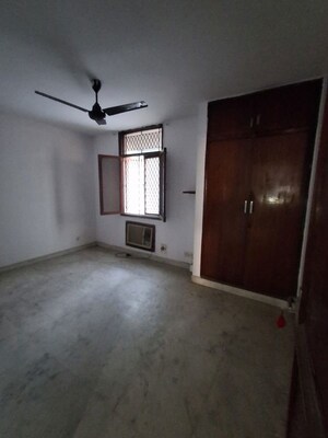 Bedroom in 3 BHK Builder Floor at Hauz Khas – for Sale