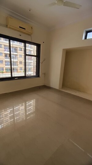 Room in 1 BHK Apartment at K Raheja Raheja Residency, Malad East – for Rent