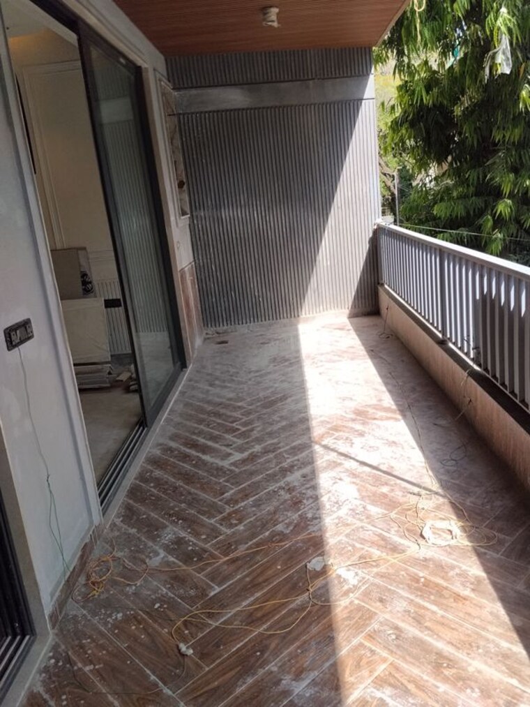 Balcony, saket 4 Bedroom 200 Sq.Yd. Apartment In Saket Delhi 10334888
