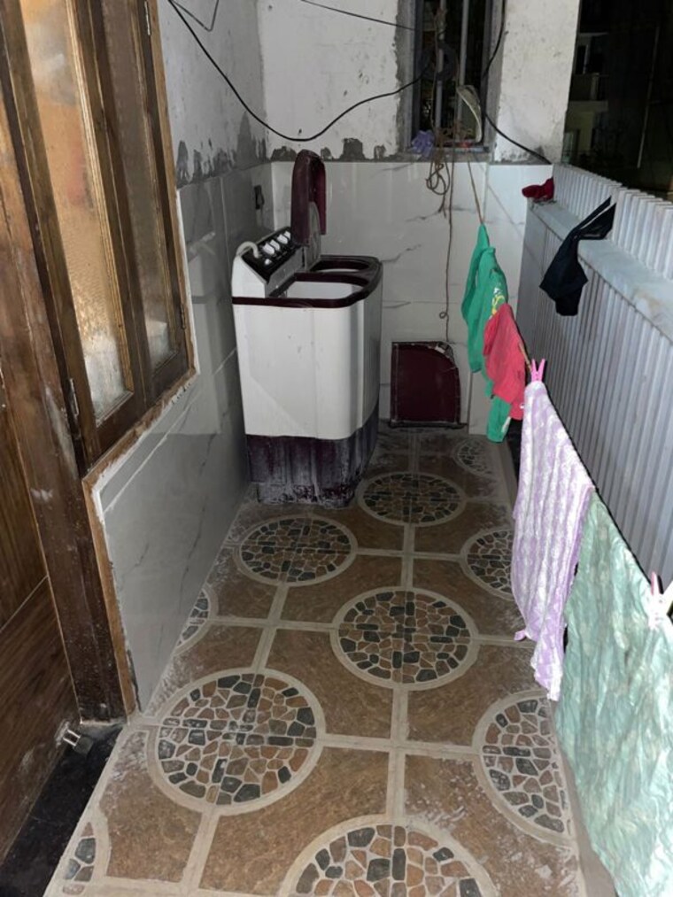 Other, malviya nagar 3 Bedroom 900 Sq.Ft. Builder Floor In Malviya Nagar Delhi 10334528