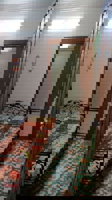 Bedroom in 3 BHK Apartment at Bansi Villa, Vile Parle West – for Rent