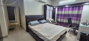 2 BHK Apartment For Rent in Whispering Heights, Malad West