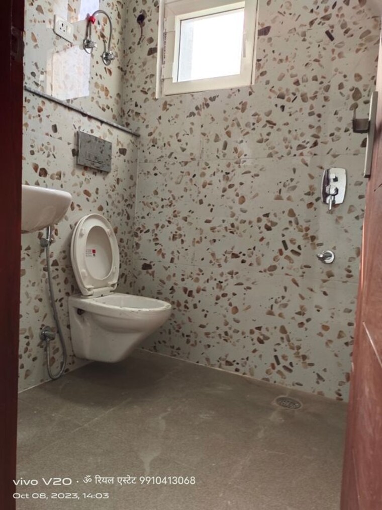 Bathroom, chattarpur 1 Bedroom 570 Sq.Ft. Apartment In Chattarpur Delhi 10334998