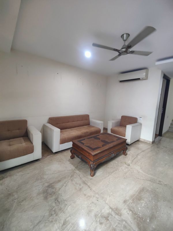 4 BHK + Pooja Room,Servant Room,Study Room,Extra Room,Basement,Store Room Apartment For Rent in Gachibowli