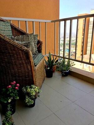 Bedroom in 2 BHK Apartment at Ansal Sushant Estate, Sector 52 – for Rent