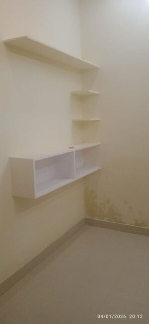 Room in 2 BHK Builder Floor at Chandrayangutta – for Rent