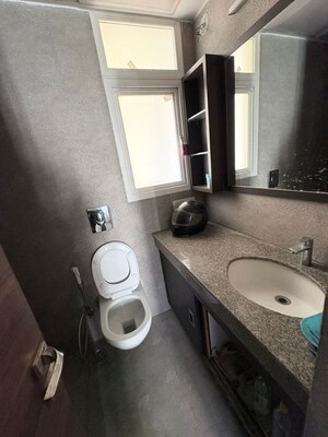 Bathroom in 3.5 BHK Apartment at Shalimar One World Belvedere Court 3, Gomti Nagar – for Rent