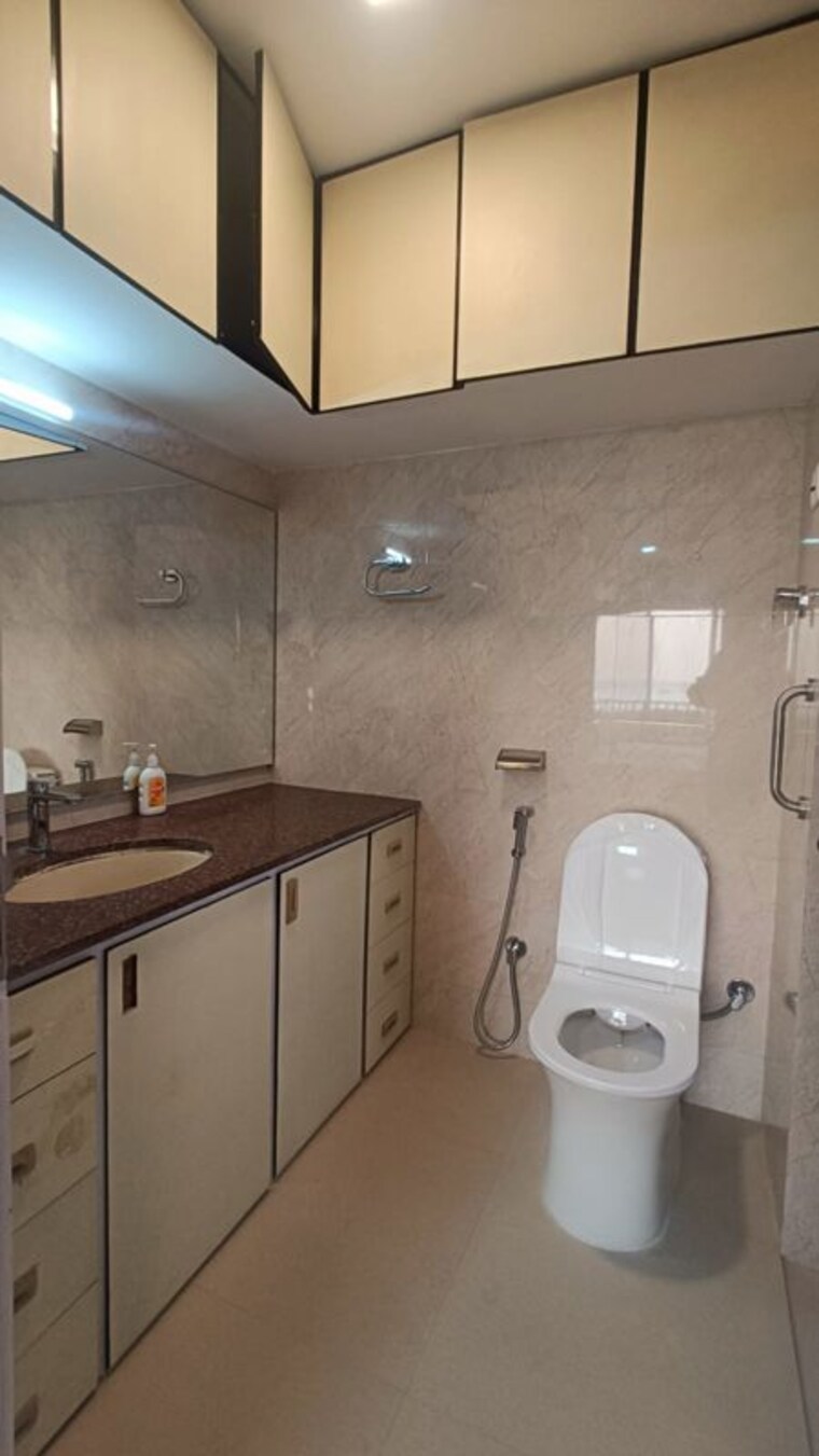 Bathroom, kanakia-paris 4 Bedroom 2000 Sq.Ft. Apartment In Bandra East Mumbai 10335055