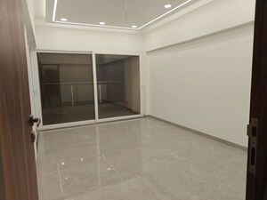 Room in 3 BHK Apartment at Viraj Sequoia, Aundh – for Rent