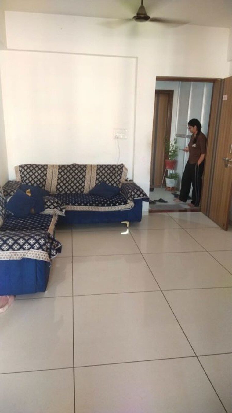 Living Room, copper-84 2 Bedroom 135 Sq.Yd. Apartment In Nana Chiloda Ahmedabad 10335069