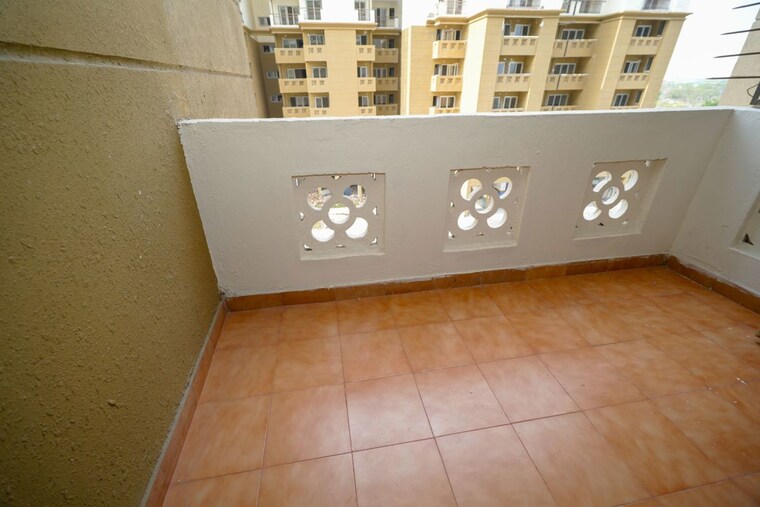 Kitchen, panchsheel-greens-ii 3 Bedroom 1820 Sq.Ft. Apartment In Sector 16 Greater Noida Greater Noida 10335082