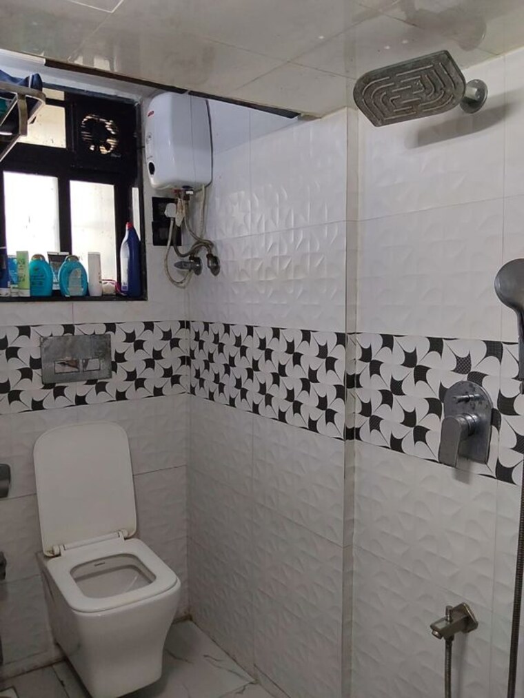 Bathroom, gundavali 2 Bedroom 1000 Sq.Ft. Apartment In Gundavali Mumbai 10335084