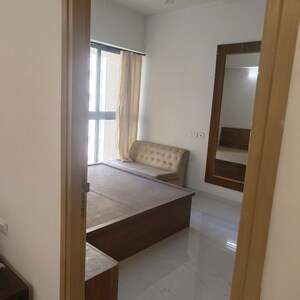 Room in 3 BHK Apartment at Lodha Bel Air, Jogeshwari West – for Rent