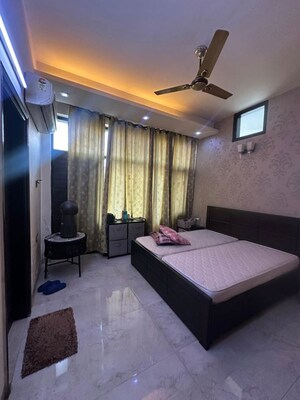 Bedroom in 6+ BHK Independent House at Sector 55 – for Rent