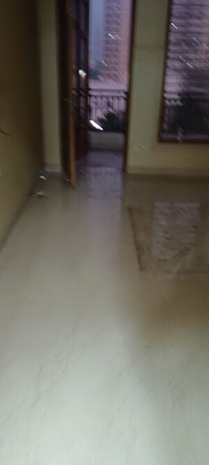 3 BHK Builder Floor For Rent in Sector 9