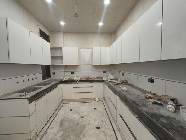 Kitchen, greater kailash ii 3 Bedroom 250 Sq.Yd. Builder Floor In Greater Kailash ii Delhi 10335136