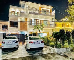 3 BHK + Pooja Room,Extra Room Villa For Sale in Bren Soho