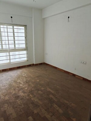 Room in 3 BHK Apartment at Jharna Apartment, Purba Barisha – for Rent