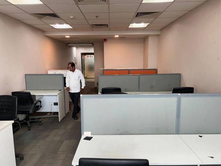 undefined, sector 14 Commercial Office Space 1500 Sq.Ft. In Sector 14 Gurgaon 10335159