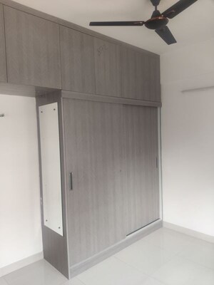 Room in 2 BHK Apartment at Keerthana Residency, Kadubeesanahalli – for Rent