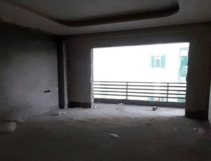Room in 3 BHK Builder Floor at Palam Vihar – for Sale