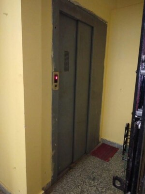 Lift in 3 BHK Apartment at Bengal Urban Sabujayan, Mukundapur – for Sale