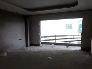 Room in 3 BHK Builder Floor at Palam Vihar – for Sale