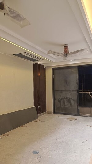 Room in 3 BHK Builder Floor at New Rajinder Nagar – for Rent