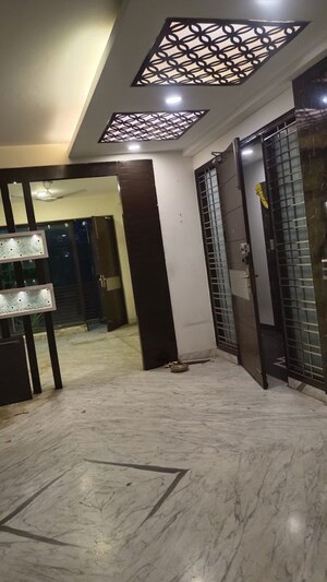 Team Area in 3 BHK Builder Floor at New Rajinder Nagar – for Rent