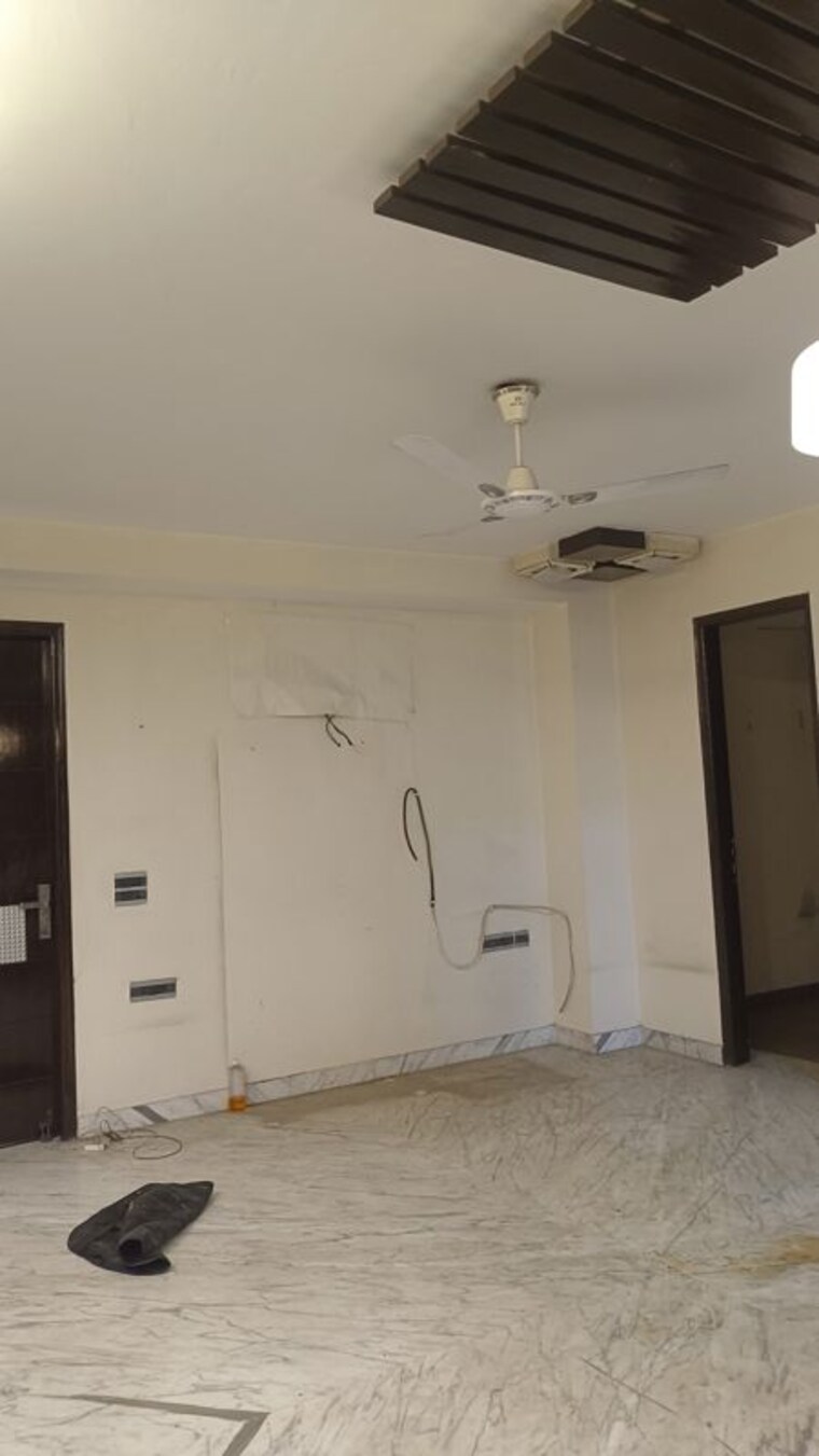 Bathroom, new rajinder nagar 3 Bedroom 1803 Sq.Ft. Builder Floor In New Rajinder Nagar Delhi 10335208