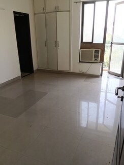 3 BHK Apartment For Rent in Unitech Uniworld Gardens
