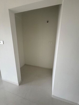 Room in 3 BHK Apartment at Frontline Seven, Kokapet – for Sale