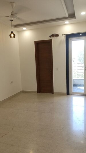 Room in 3 BHK Builder Floor at New Rajinder Nagar – for Sale