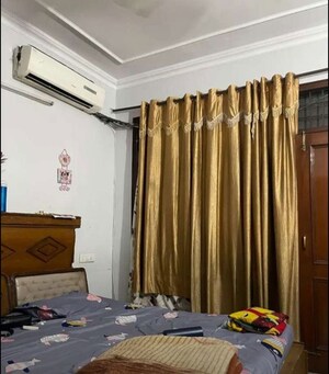 Bedroom in 2 BHK Builder Floor at Sector 20 – for Rent