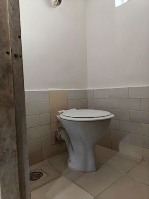 Bathroom in 2 BHK Apartment at Andheri West – for Rent