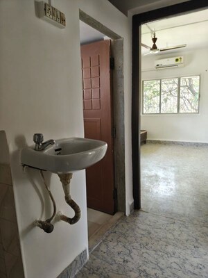 Hall in 2 BHK Apartment at Andheri West – for Rent