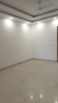 3 BHK + Pooja Room,Servant Room,Study Room Builder Floor For Rent in New Rajinder Nagar