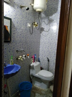 Bathroom in 1 BHK Builder Floor at Lajpat Nagar 4 – for Rent