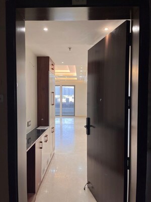 Room in 3.5 BHK Apartment at Paras Irene, Sector 70a – for Sale