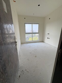2 BHK + Servant Room,Extra Room Apartment For Rent in Sheth Avante