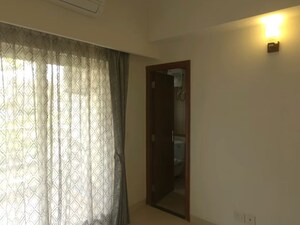 Room in 3 BHK Apartment at Assotech Blith, Sector 99 – for Sale