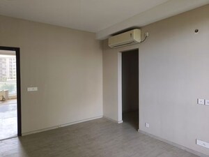 Room in 3 BHK Apartment at Assotech Blith, Sector 99 – for Sale